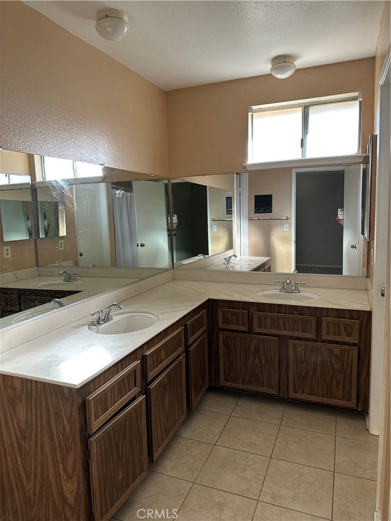 469 Raindance Street