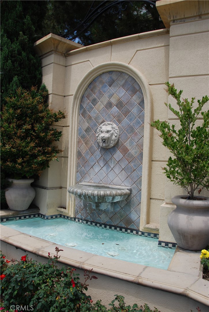 3210 Watermarke Place