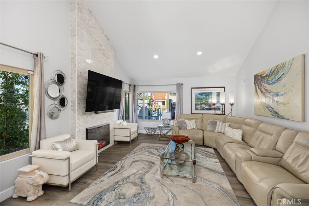 24612 Mendocino Court