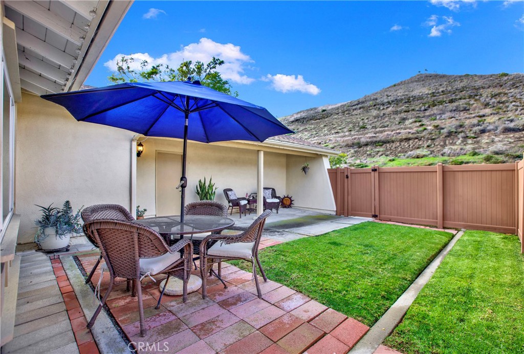 856 Camino de Los Mares