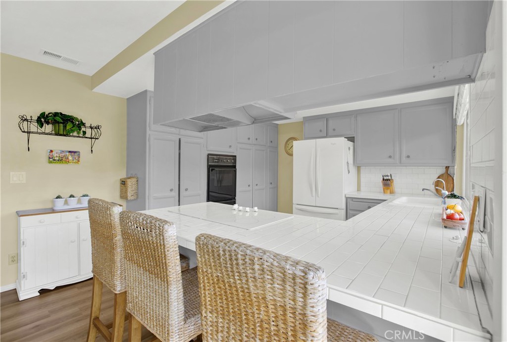 856 Camino de Los Mares