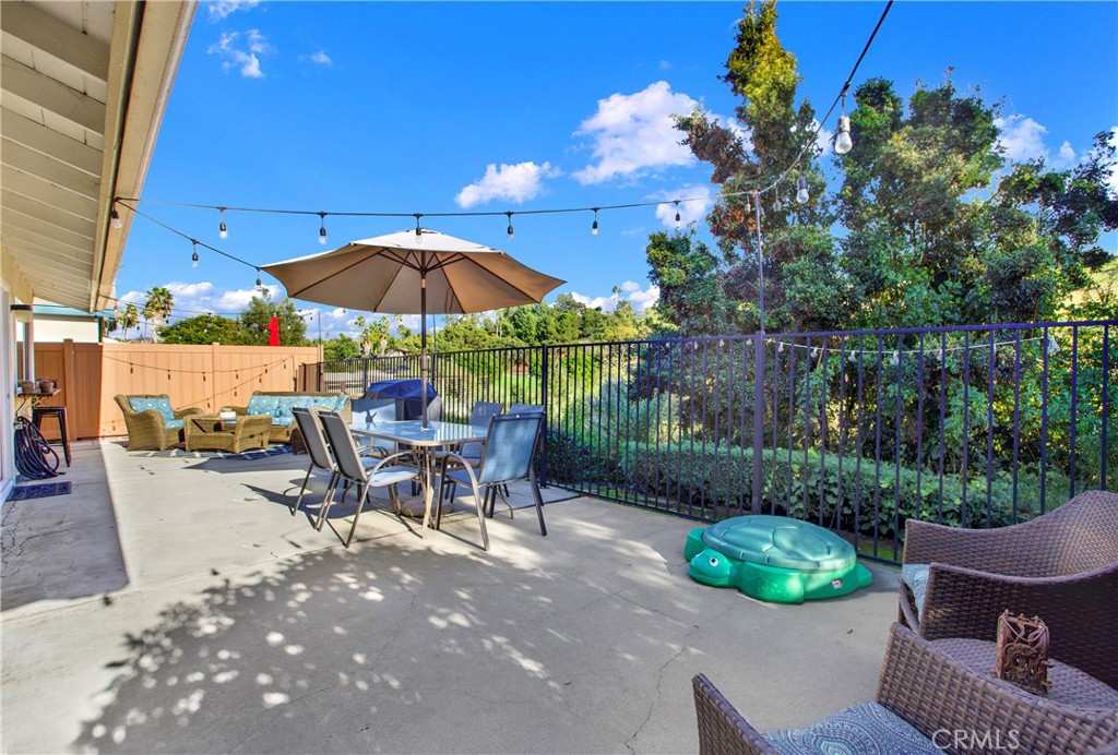 856 Camino de Los Mares