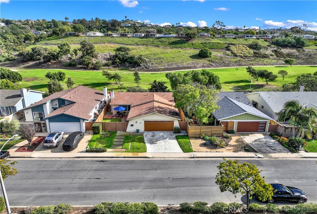 856 Camino de Los Mares