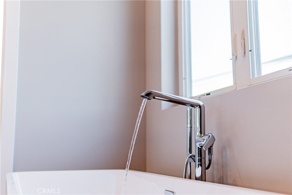 172 E Wilson Street A