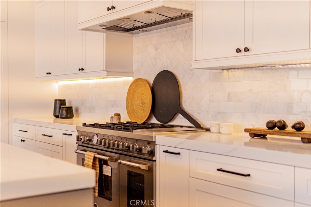 172 E Wilson Street A