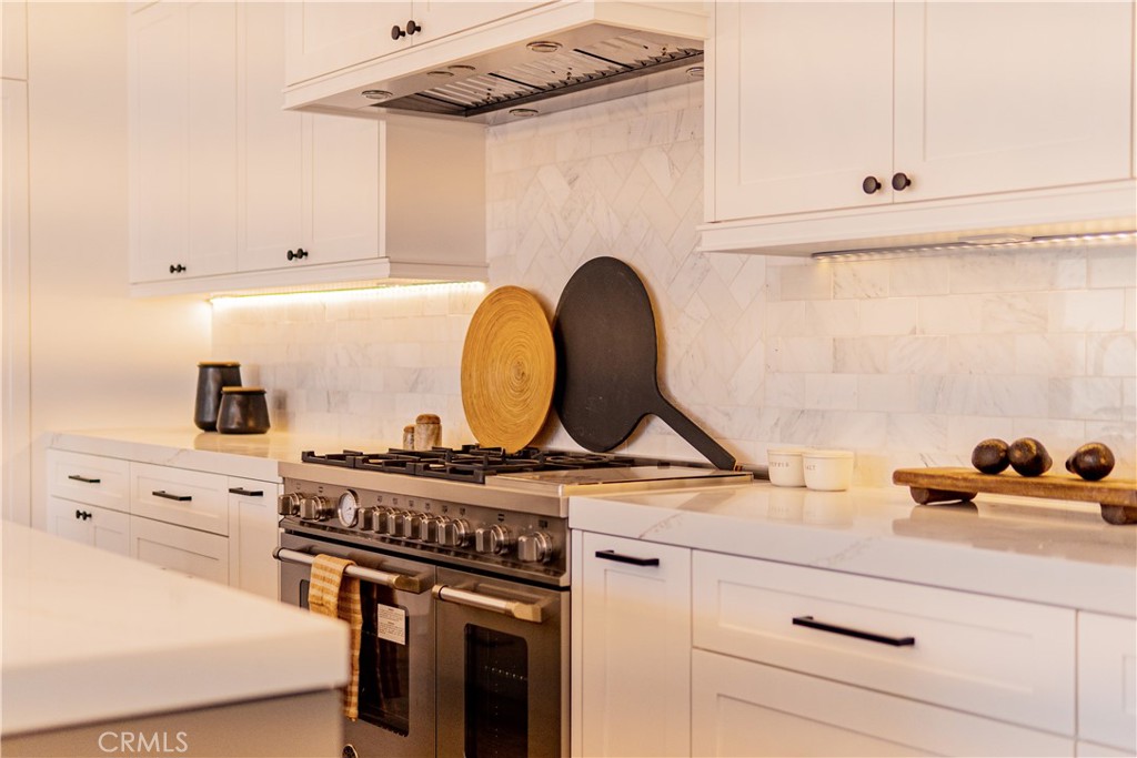 172 E Wilson Street B