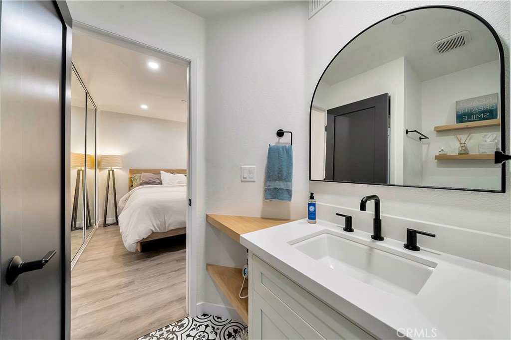 1046 Calle Del Cerro 423