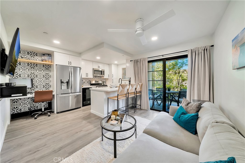 1046 Calle Del Cerro 423