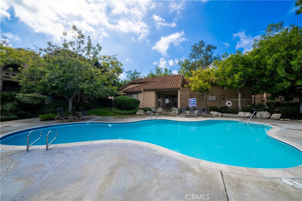 1046 Calle Del Cerro 423