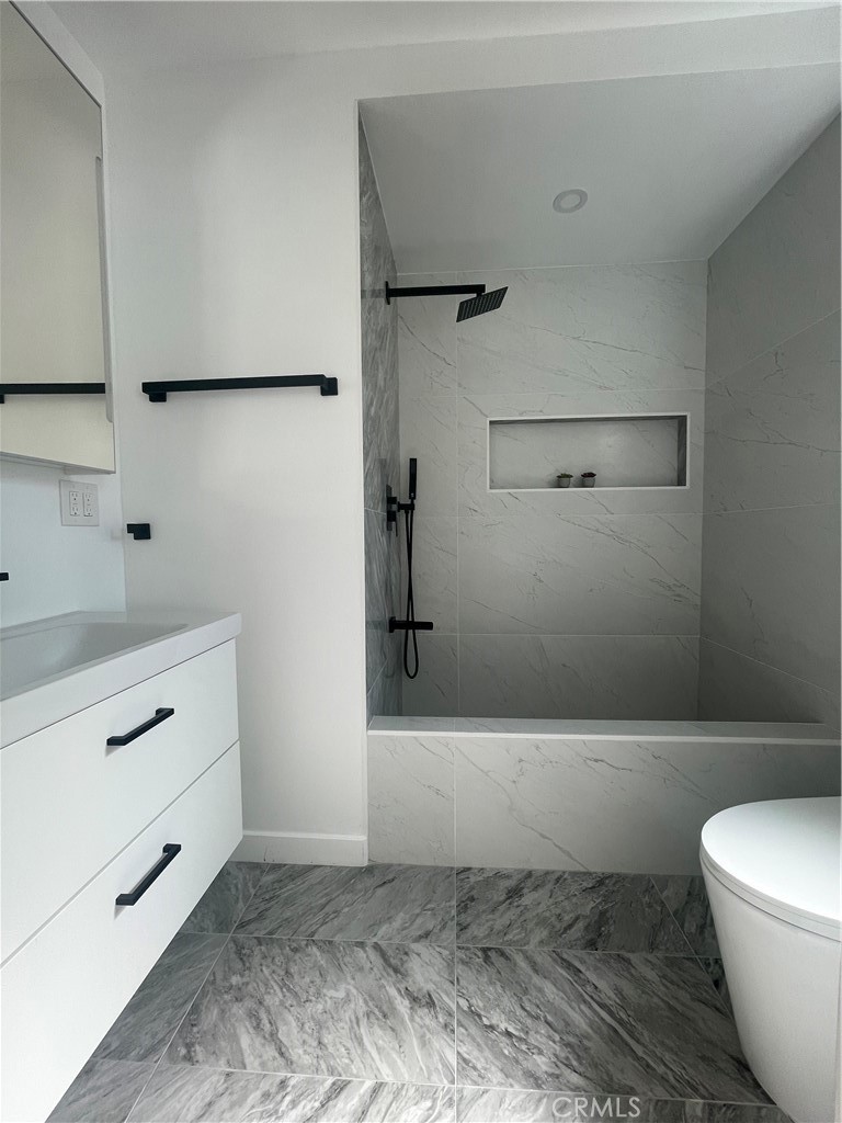 3605 Kalsman Drive 2