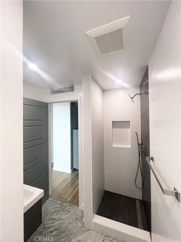 3605 Kalsman Drive 2