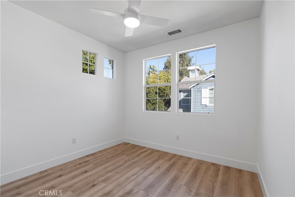 2 Winterset Street 28