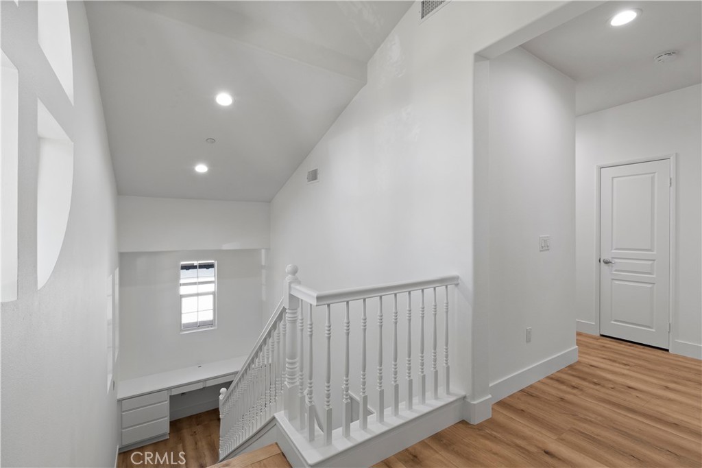 2 Winterset Street 28