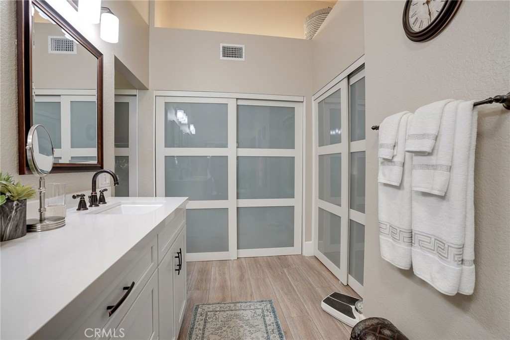 27695 Paseo Clavel 47