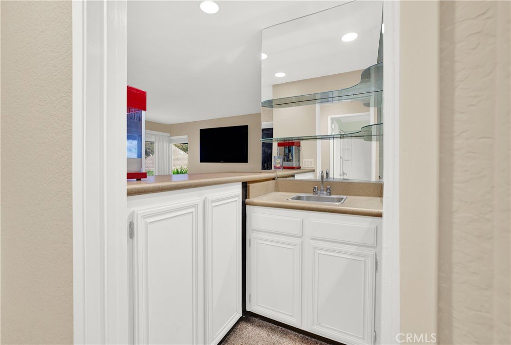 140 Avenida Mesita 15