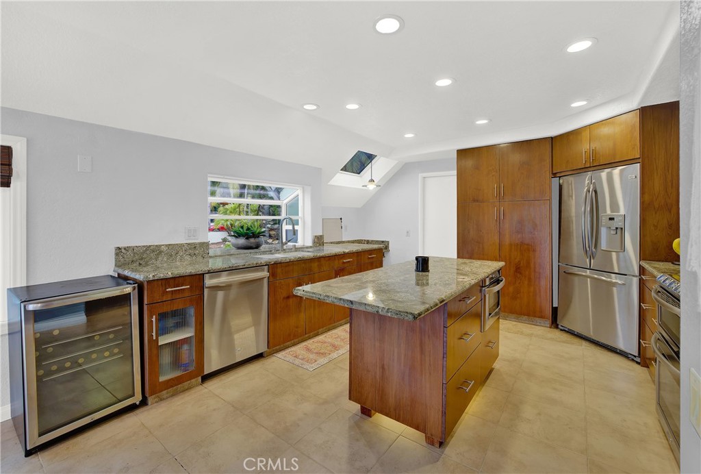 140 Avenida Mesita 15