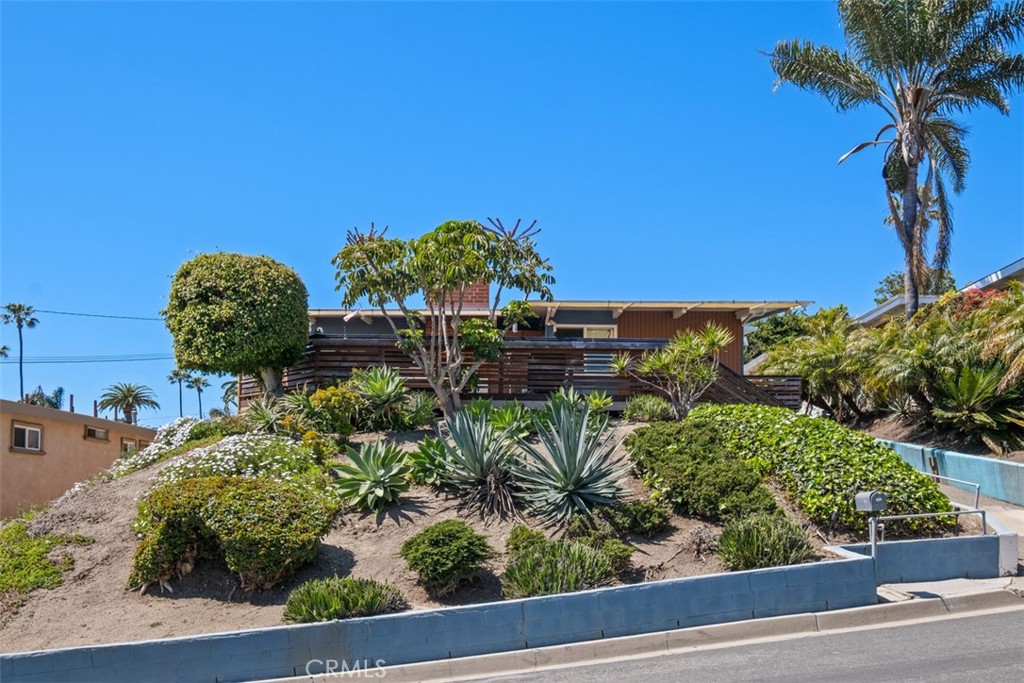 119 E Avenida San Juan