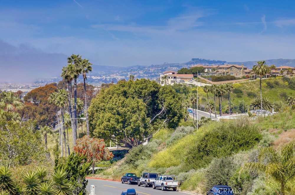 201 S La Esperanza R10