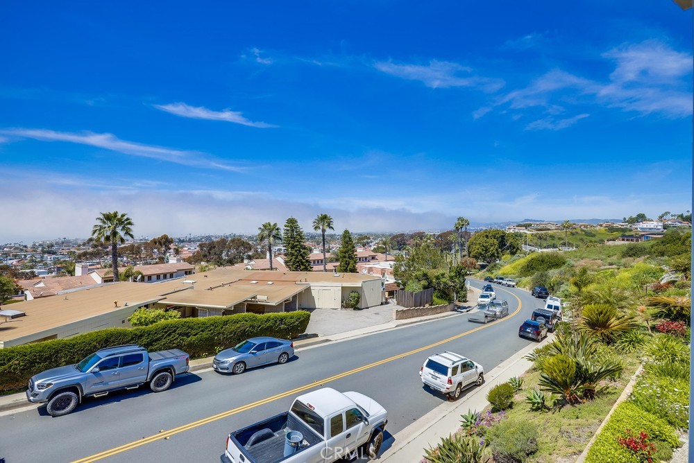 201 S La Esperanza R10