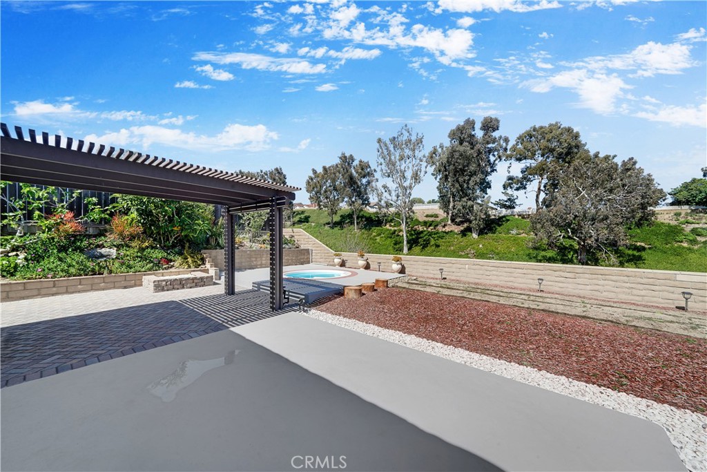 28962 De La Luna Drive