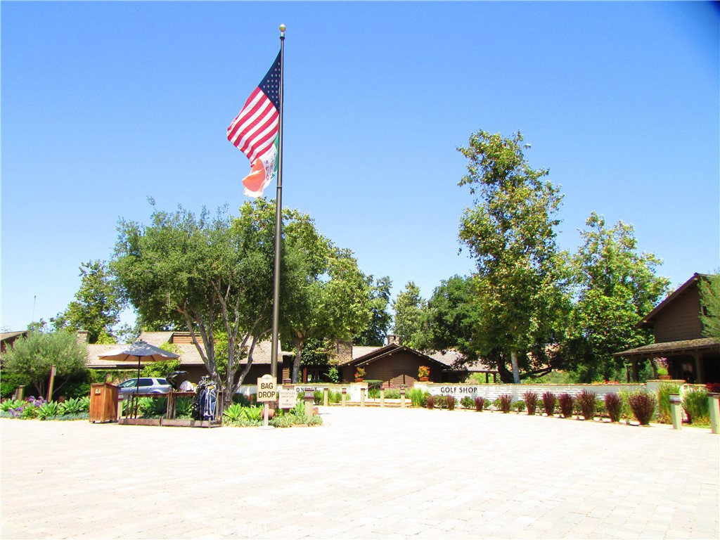 28962 De La Luna Drive