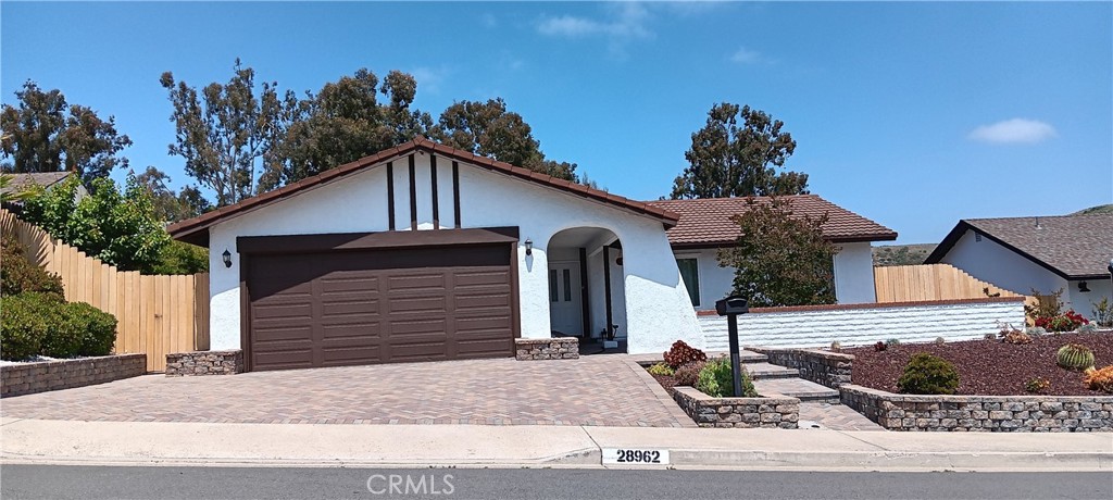 28962 De La Luna Drive