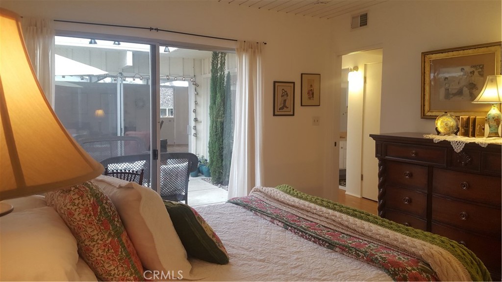 708 Narcissus Avenue