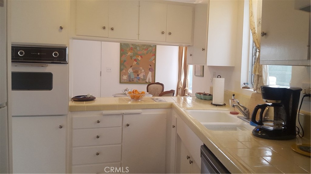 708 Narcissus Avenue