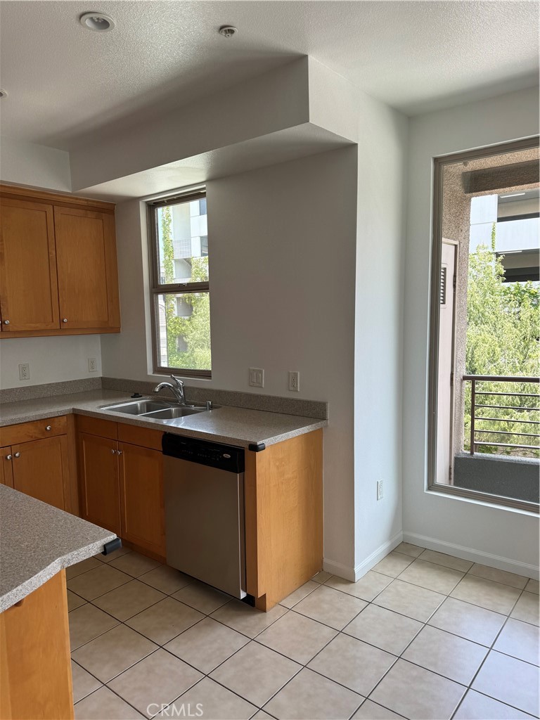 201 E Angeleno Avenue 315