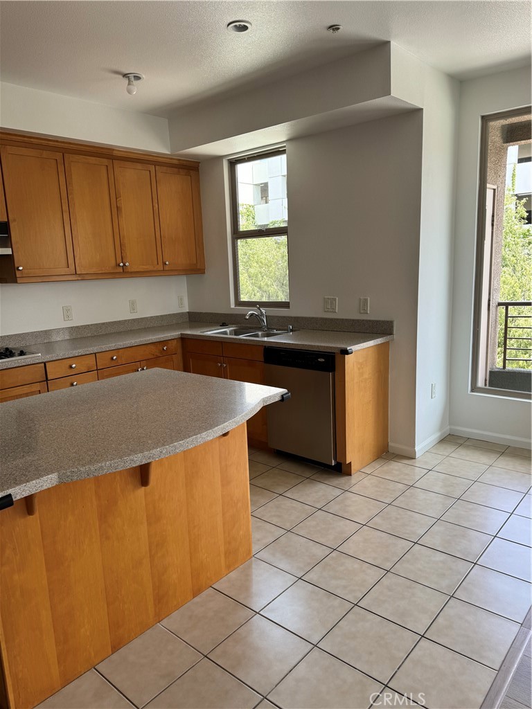 201 E Angeleno Avenue 315