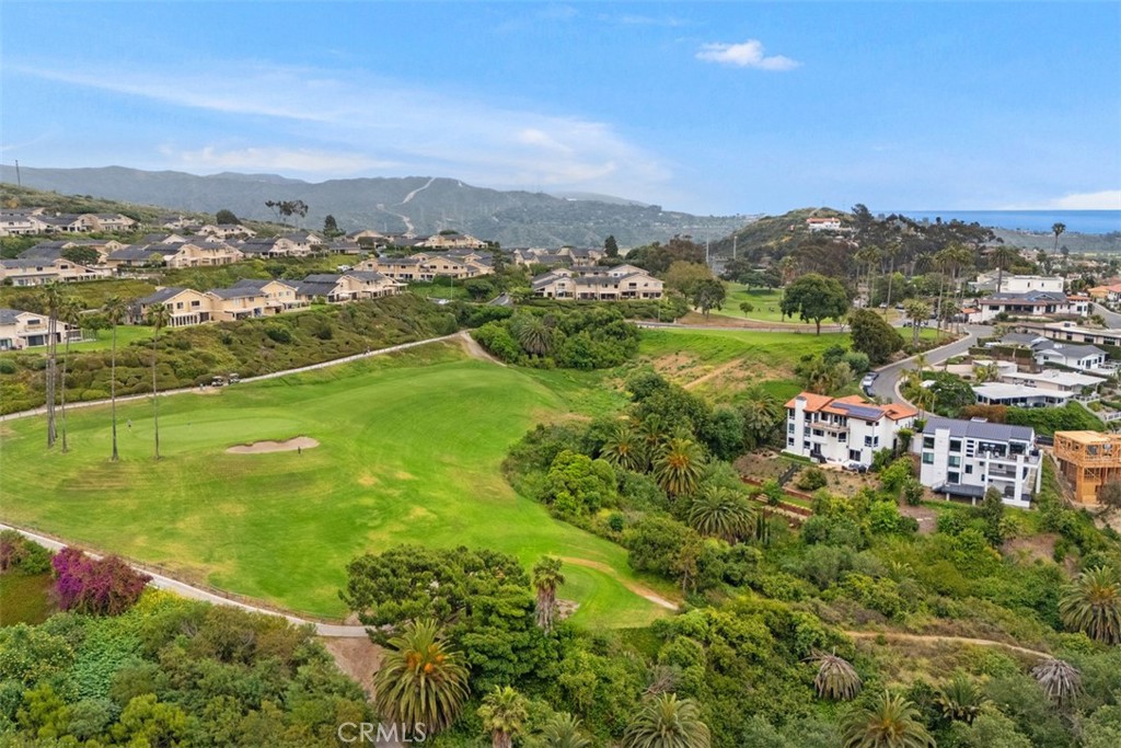 700 E Avenida Magdalena