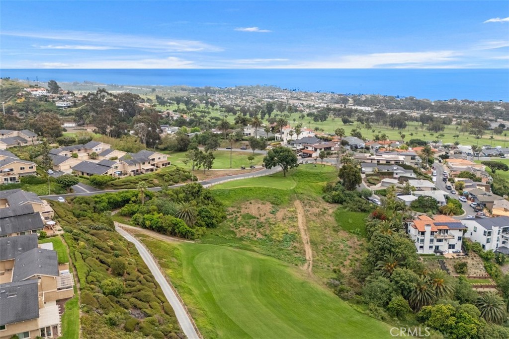 700 E Avenida Magdalena