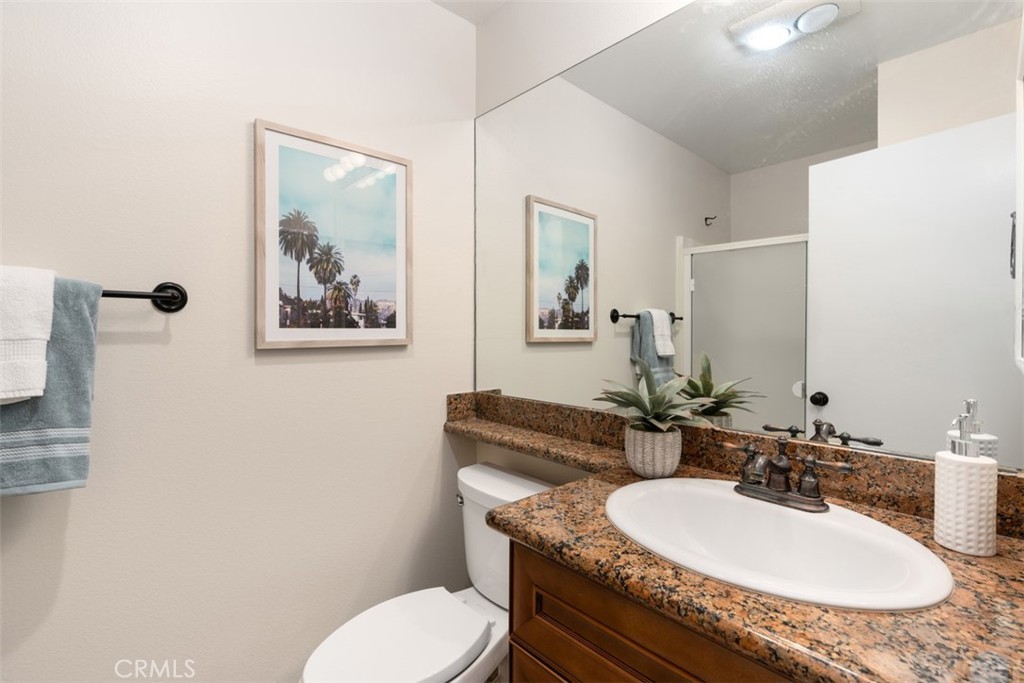 700 E Avenida Magdalena