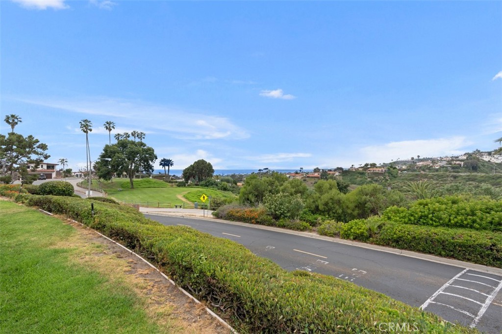 700 E Avenida Magdalena