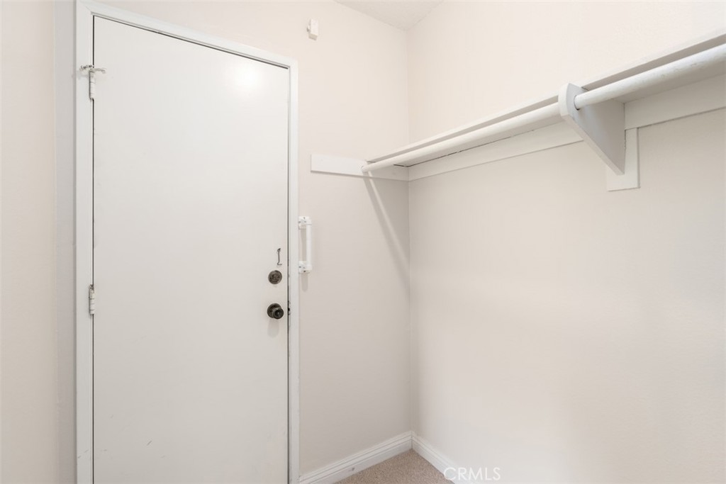 700 E Avenida Magdalena