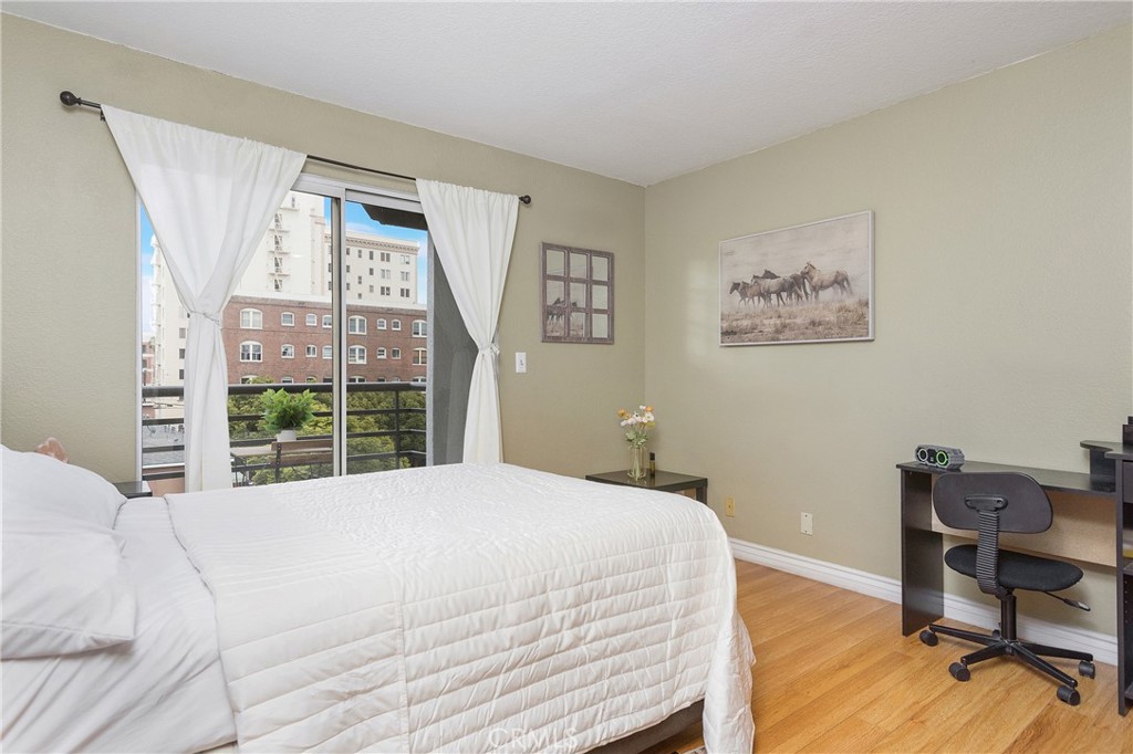 327 Chestnut Avenue 302