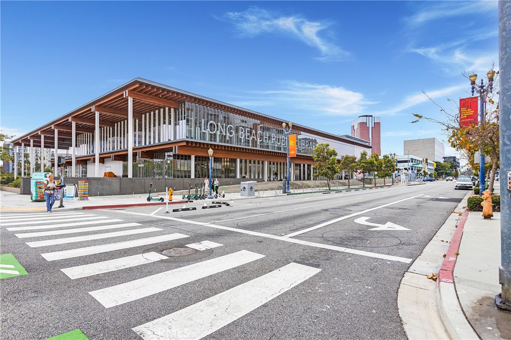 327 Chestnut Avenue 302