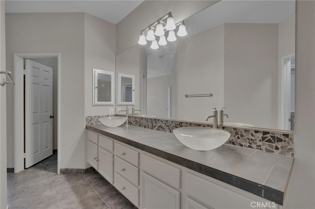 5029 E Tenderrow Place B