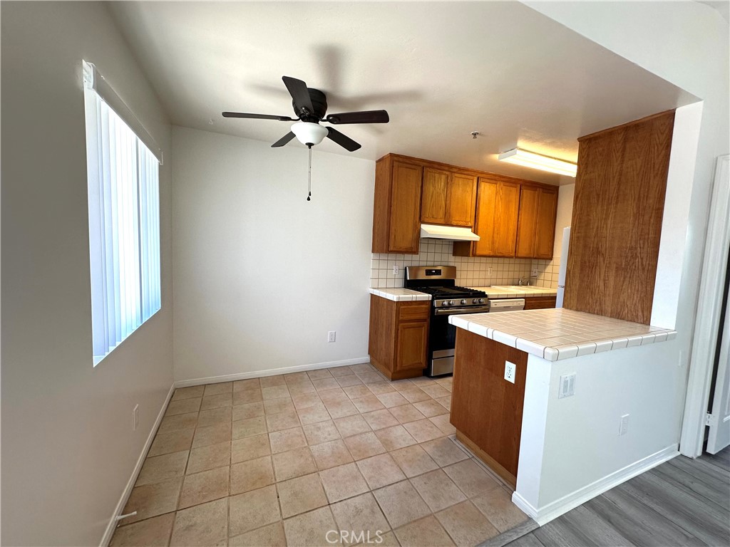 303 Avenida Victoria B