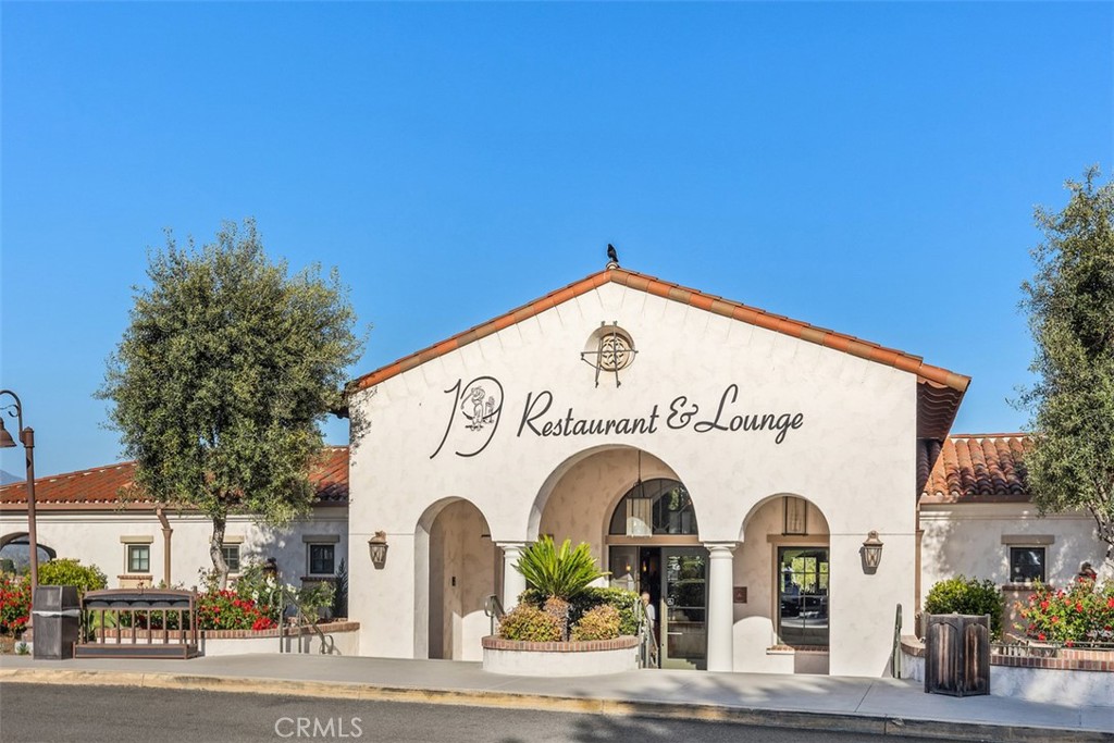 2353 Via Mariposa W 1C