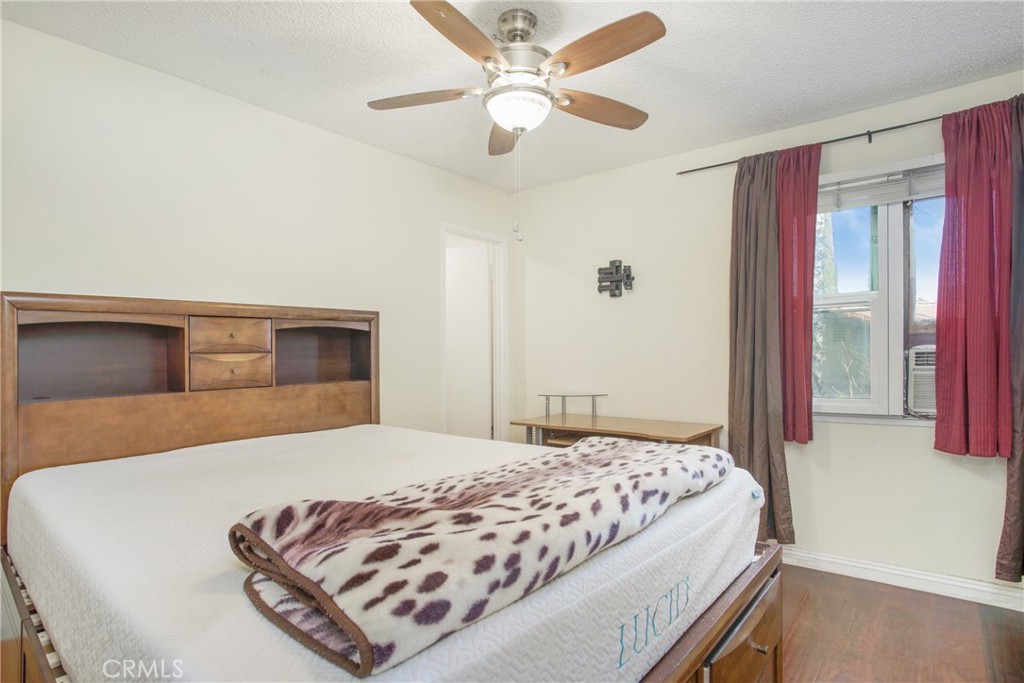 1781 E Warrenton Avenue