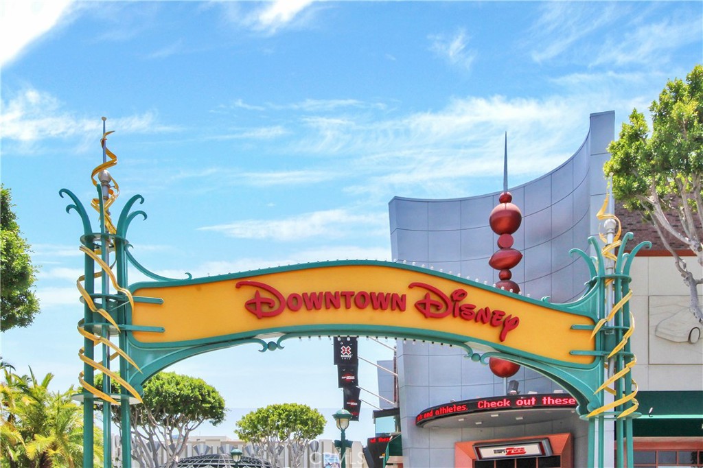 1781 E Warrenton Avenue