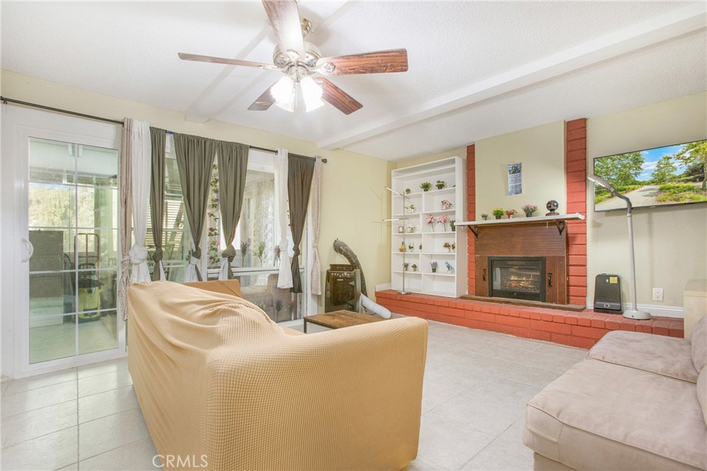 1781 E Warrenton Avenue