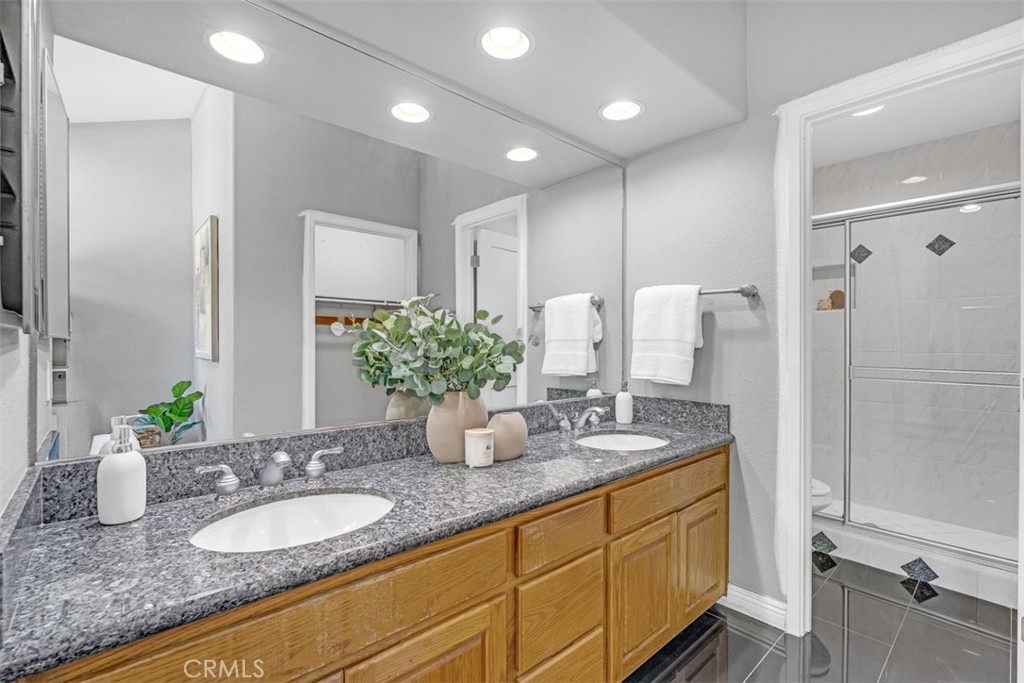 931 kings canyon Road