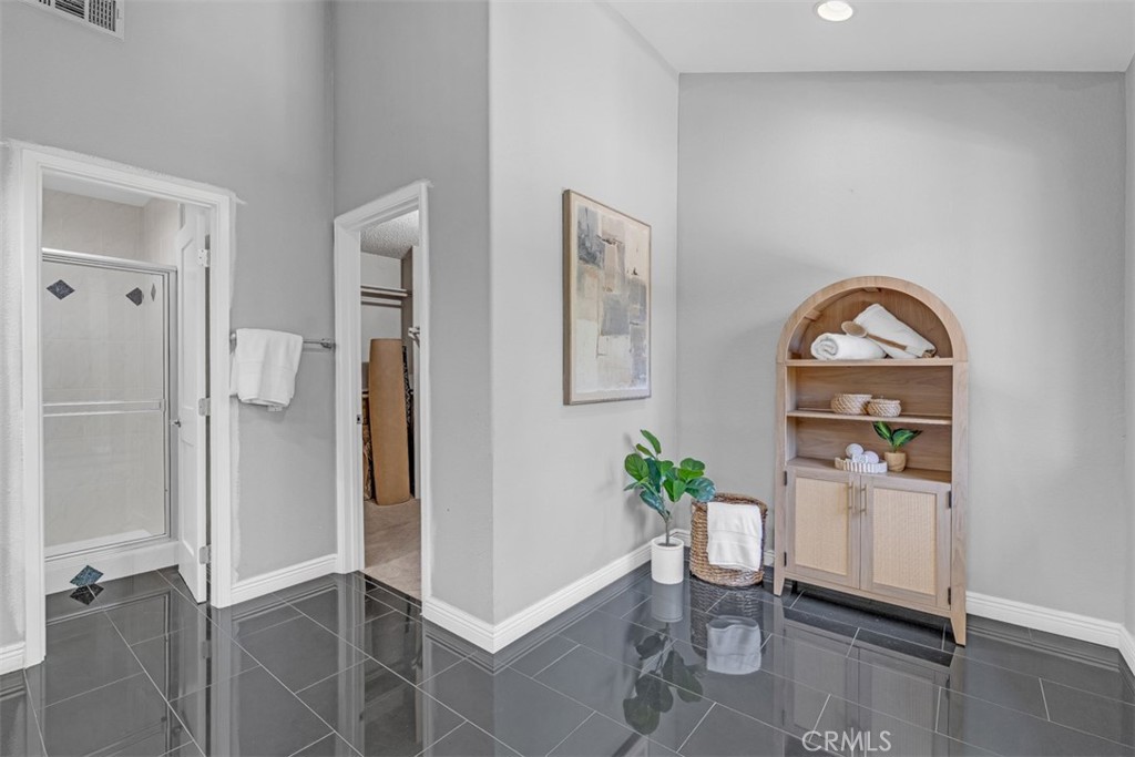 931 kings canyon Road