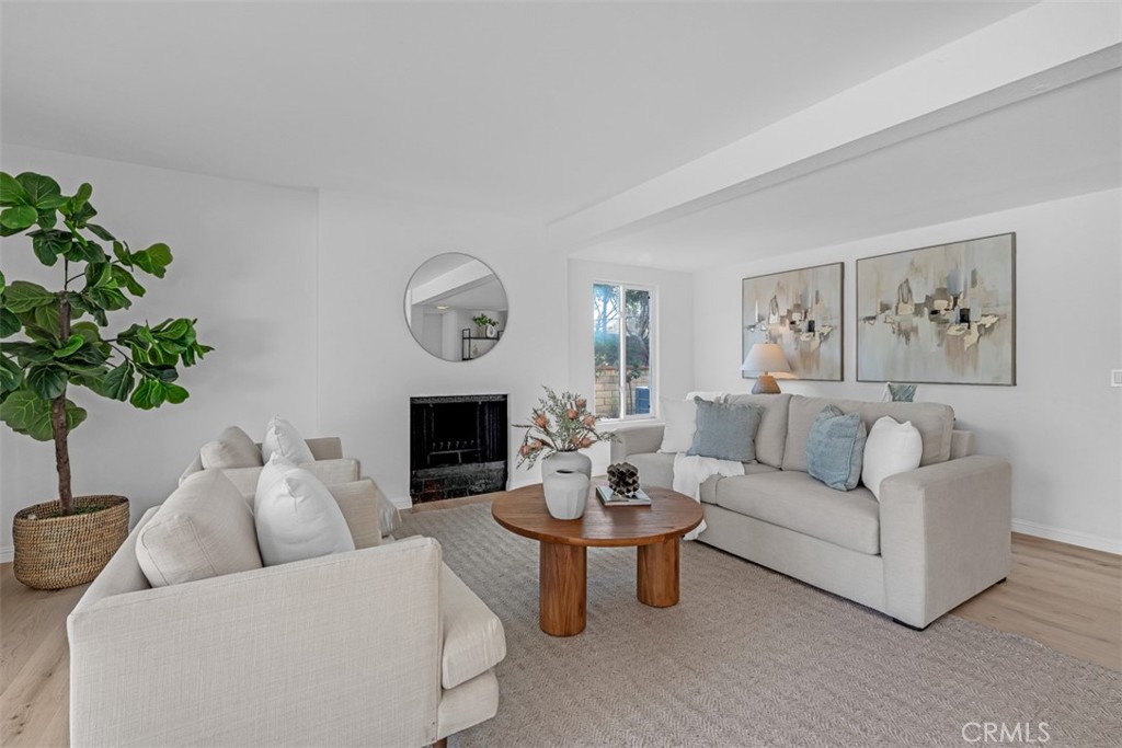 931 kings canyon Road