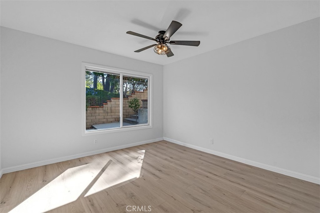 931 kings canyon Road