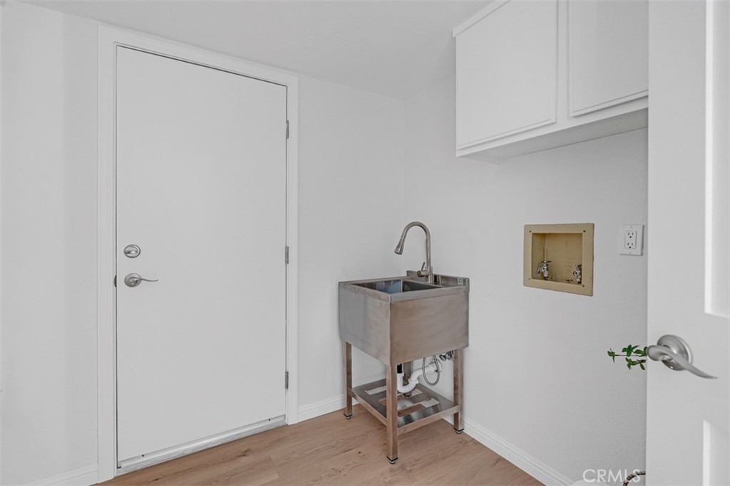 931 kings canyon Road