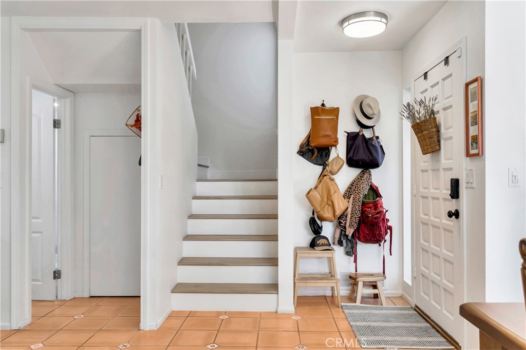 33121 Sandpiper Court