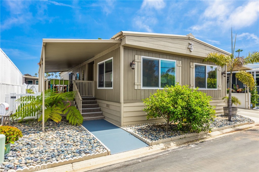 7110 San Luis St. 129